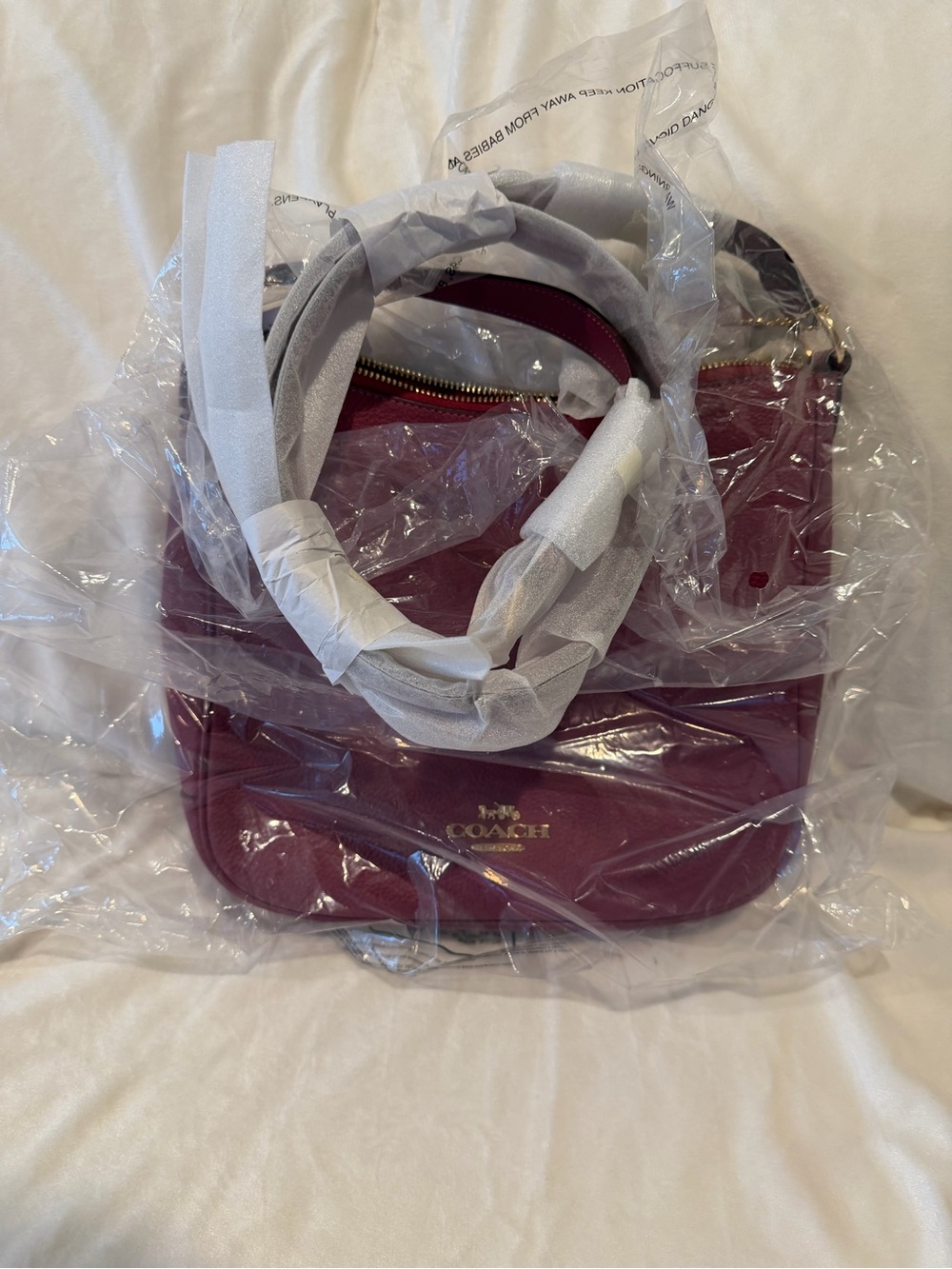 NEW WITH TAGS! Coach Outlet Ellie File Bag in Fuschia - Picture 6 of 6